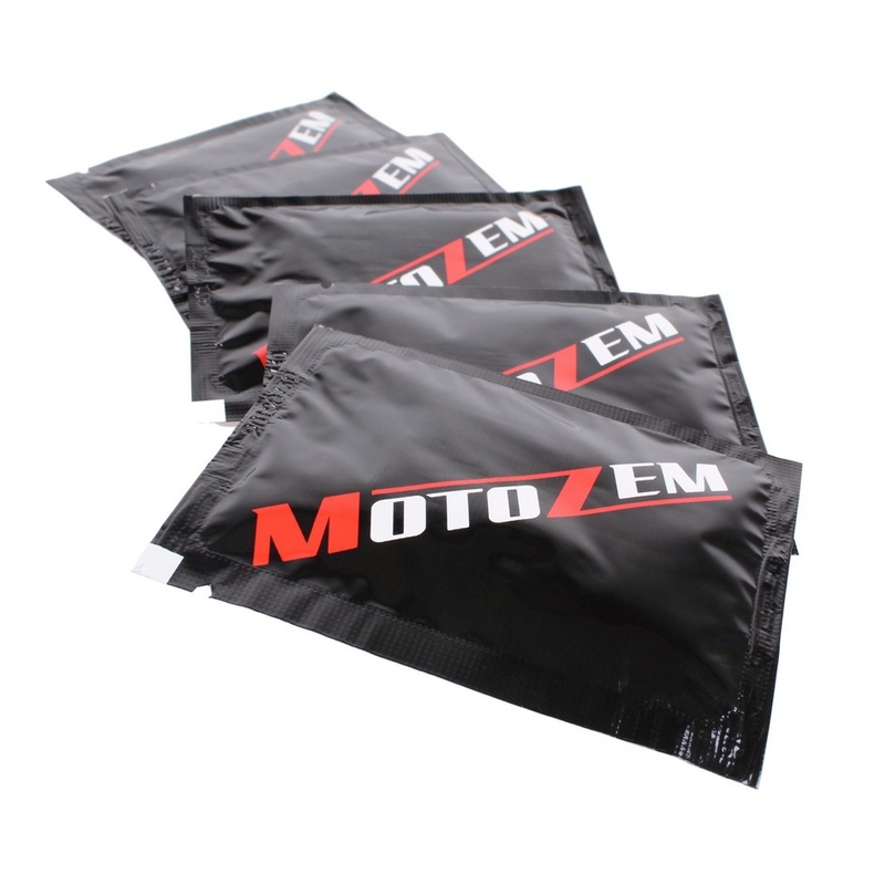 MotoZem plexi tisztító törlőkendő