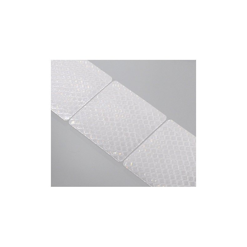Öntapadó fényvisszaverő szalag 1m x 5cm osztva fehér