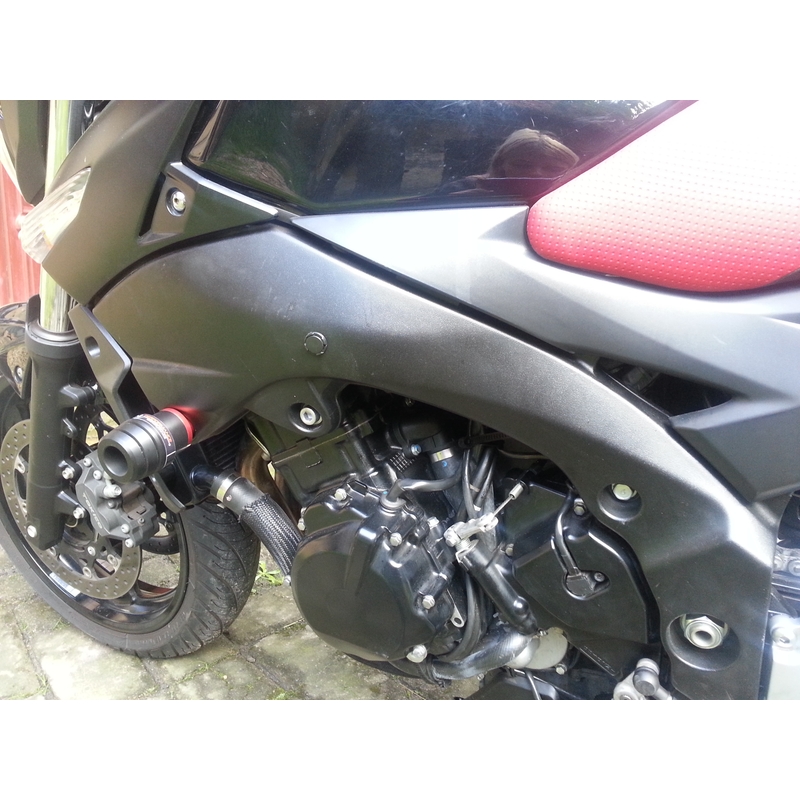 Suzuki GSR 600 Arrow egypontos készlet