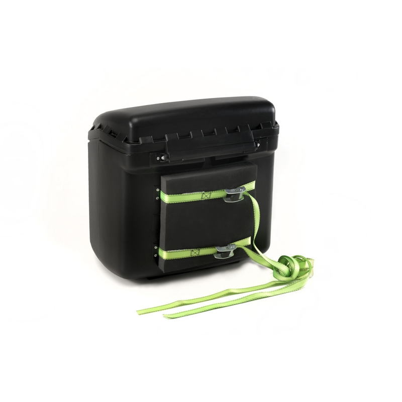 Top box PUIG MAXI BOX fekete with lock and attached with straps