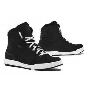 Motoros cipő Forma Swift Dry WP fekete-fehér