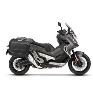 Complete set of 47L / 47L SHAD TERRA BLACK aluminum side cases, including mounting kit SHAD HONDA X-ADV 750