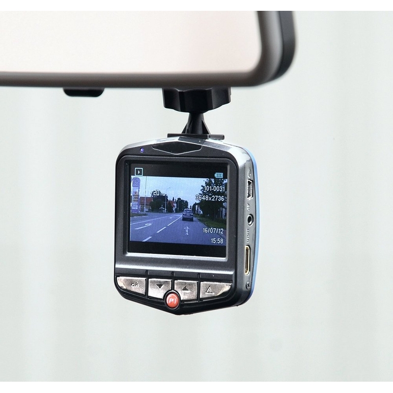 Autós kamera 2,4" FULL HD széles látószögű