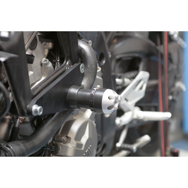 BMW S 1000R nyíl