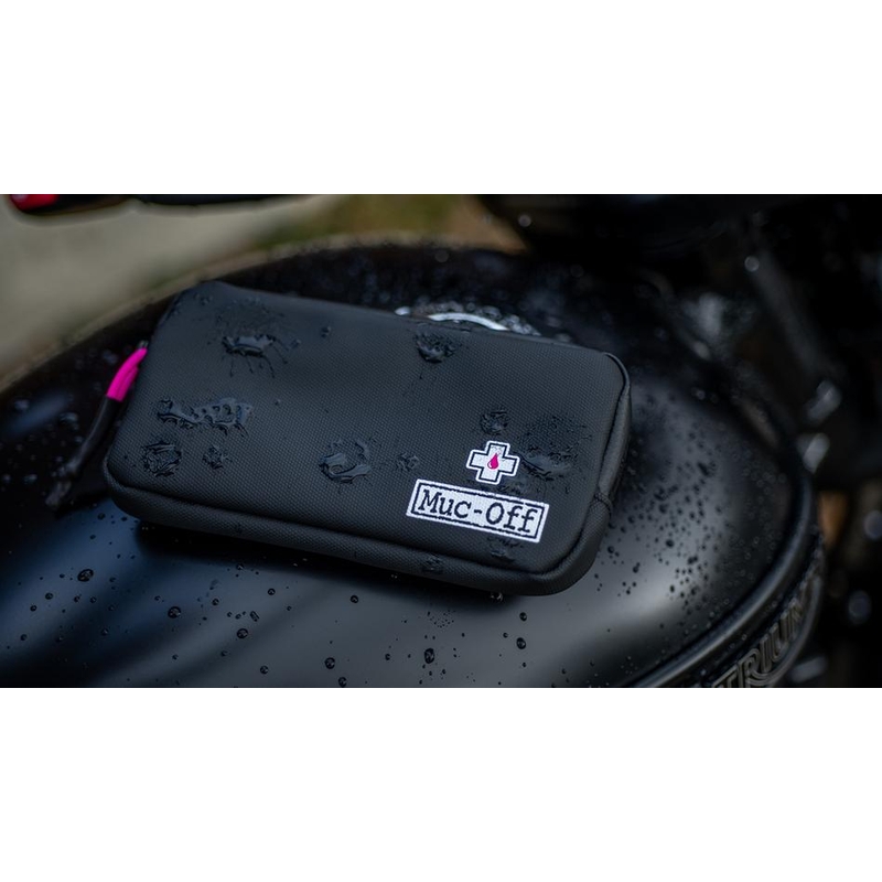 Rainproof essentials case MUC-OFF