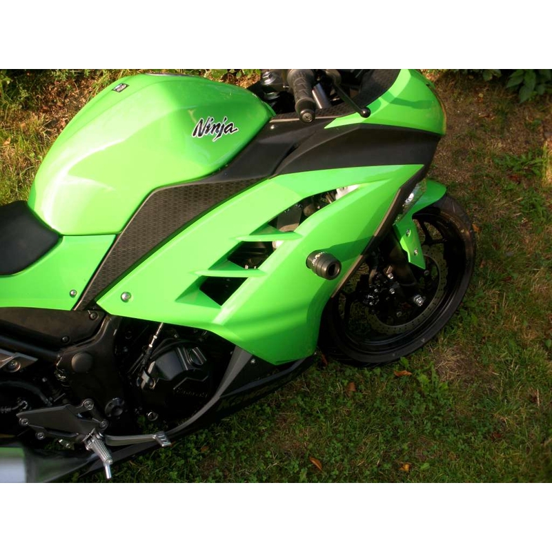 Kawasaki ZX-300R nyíl