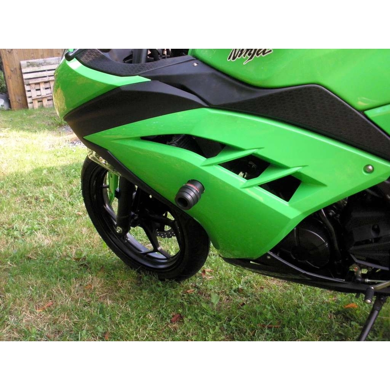 Kawasaki ZX-300R nyíl