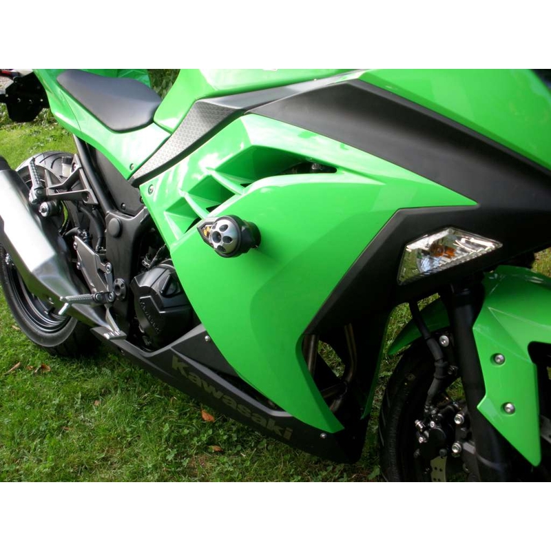 Kawasaki ZX-300R nyíl