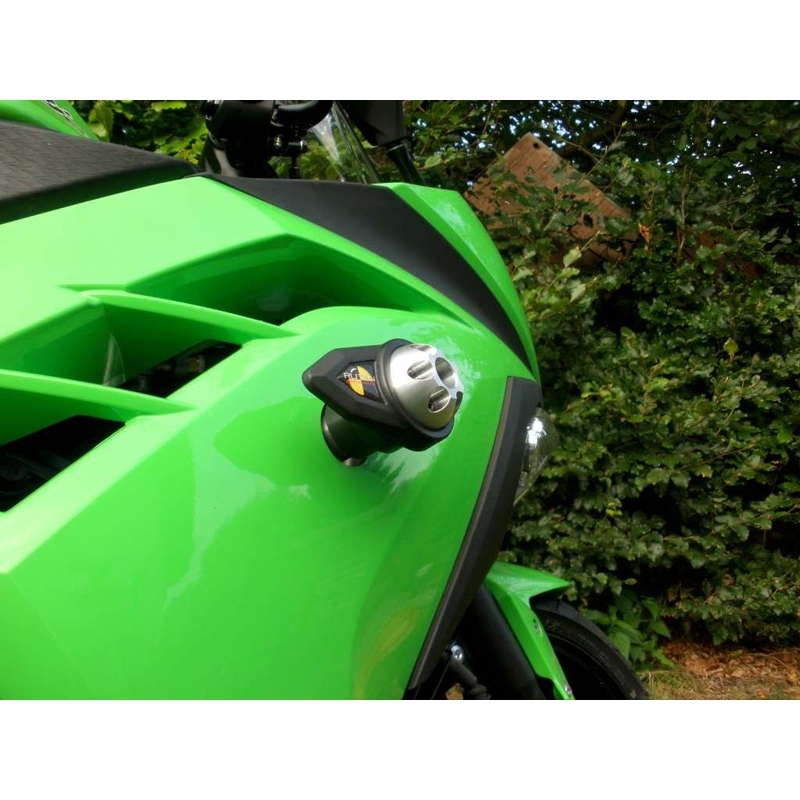 Kawasaki ZX-300R nyíl