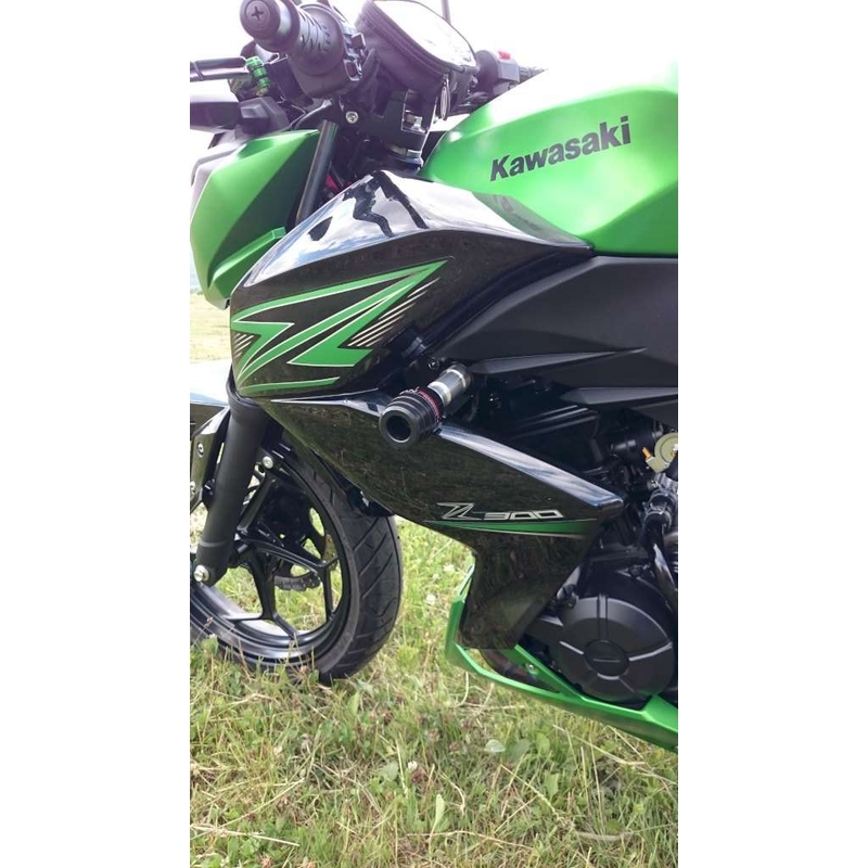 Kawasaki Z-300 nyíl