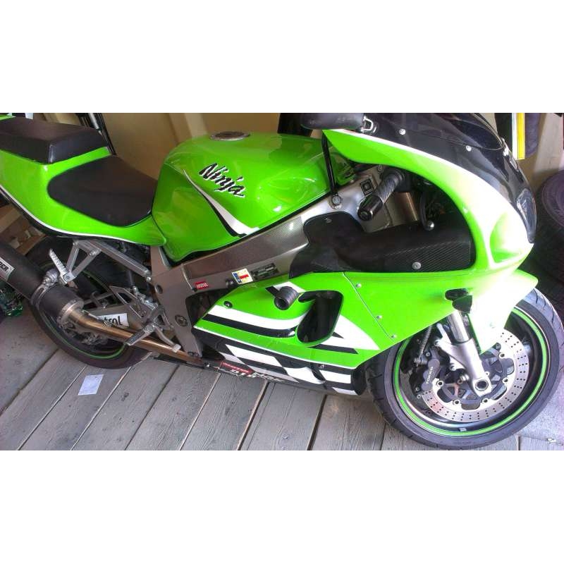 Kawasaki ZX-7R Conus