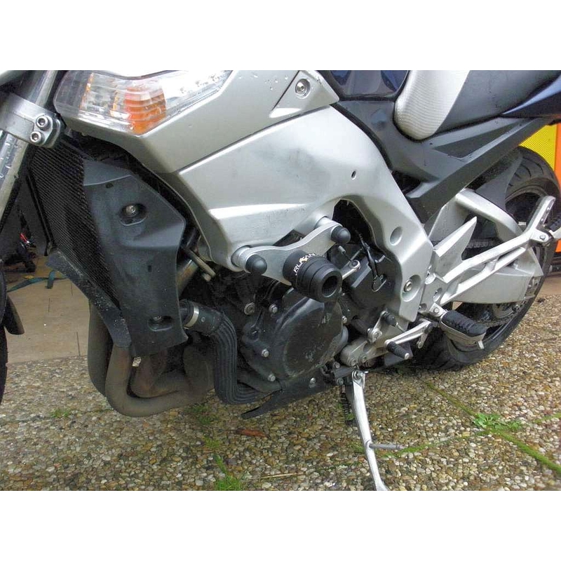 Suzuki GSR 600 Conus kétpontos készlet