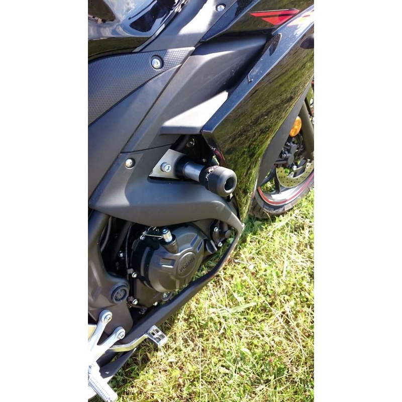 Yamaha YZF-R3 nyíl