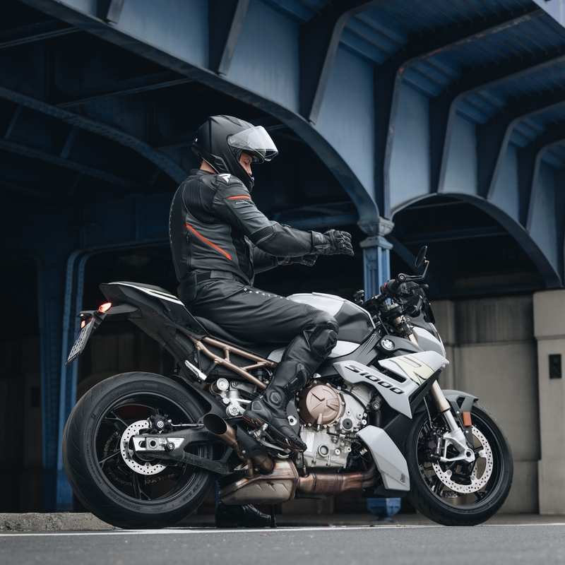 Rebelhorn Veloce motoros bőrkabát fekete-fluo piros