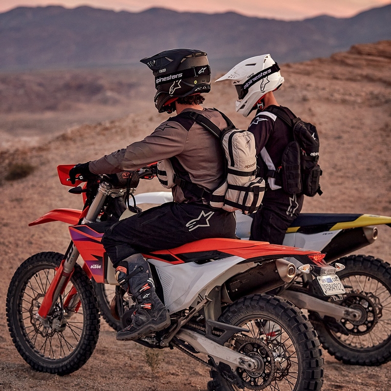 Alpinestars Techdura Taktikai hátizsák fekete-fehér 9 l