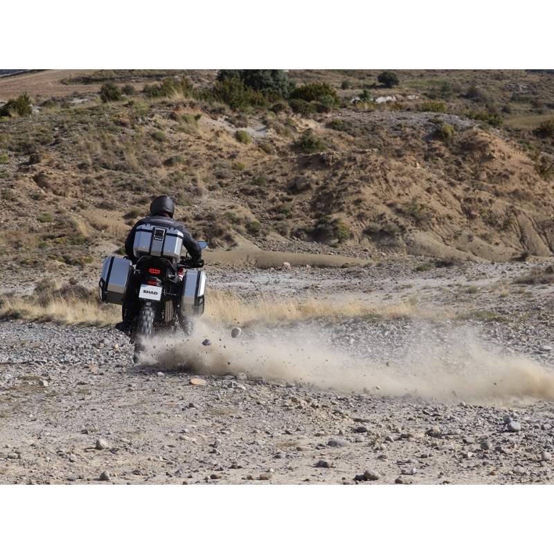 Complete set of aluminum cases SHAD TERRA, 37L topcase + 36L / 47L side cases, including mounting kit and plate SHAD YAMAHA Tenere 700 XTZ690