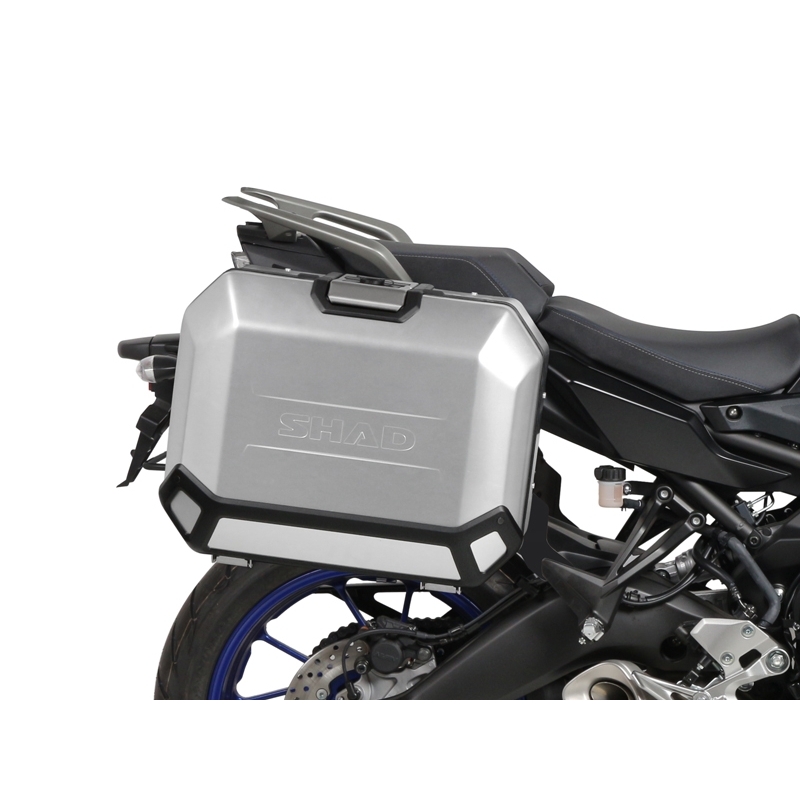 Complete set of 47L / 47L SHAD TERRA BLACK aluminum side cases, including mounting kit SHAD YAMAHA MT-09 Tracer / Tracer 900