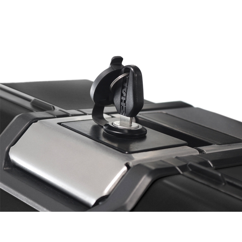 Complete set of aluminum cases SHAD TERRA BLACK, 37L topcase + 36L / 36L side cases, including mounting kit and plate SHAD SUZUKI DL 650 V-Strom