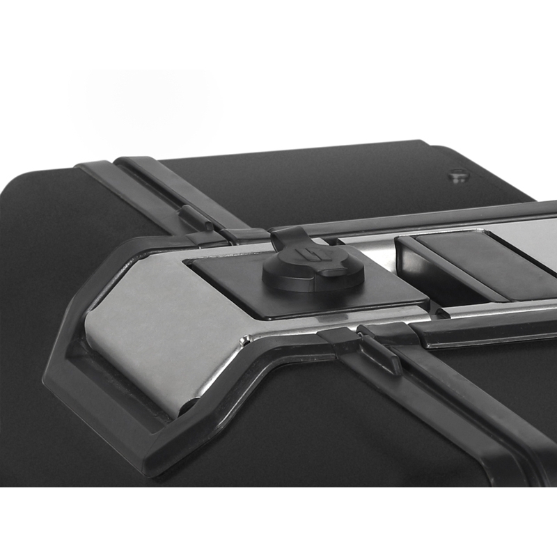 Complete set of aluminum cases SHAD TERRA BLACK, 48L topcase + 47L / 47L side cases, including mounting kit and plate SHAD SUZUKI DL 650 V-Strom