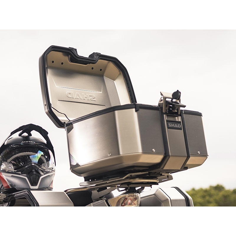 Complete set of aluminum cases SHAD TERRA, 55L topcase + 36L / 47L side cases, including mounting kit and plate SHAD Benelli TRK 502 X 2022 -
