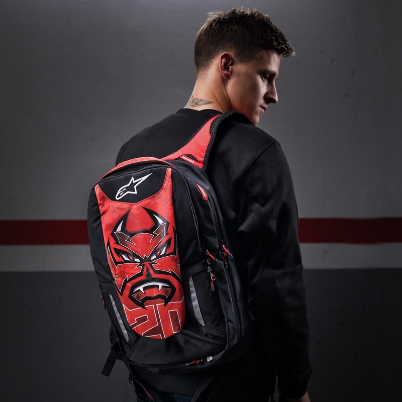 Alpinestars City Hunter FQ20 2024 hátizsák fekete-piros-fehér