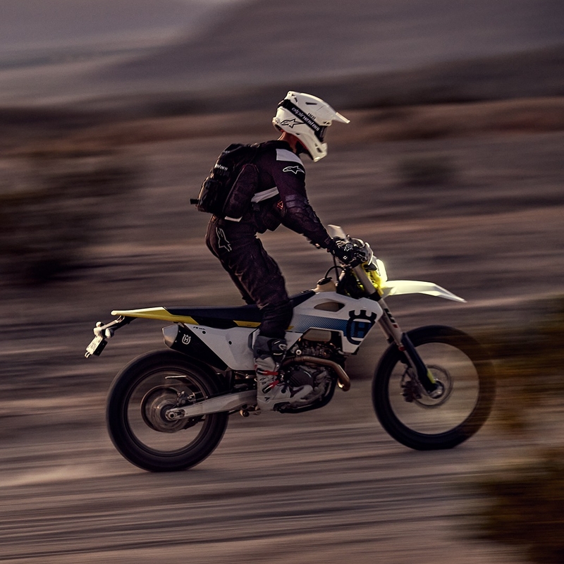 Alpinestars Techdura motocross mez fekete