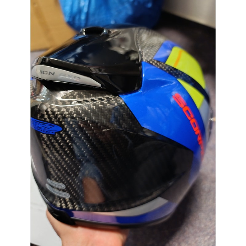 Scorpion Exo-1400 Carbon Air Legione zárt bukósisak kék-fluo sárga - II. minőség