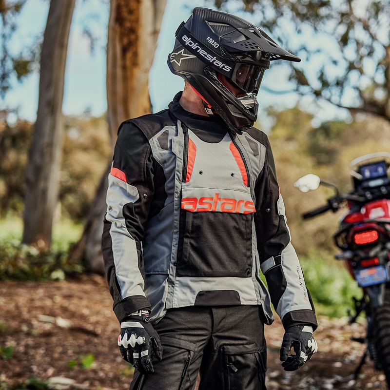 Alpinestars Halo Drystar motoros kabát világosszürke-sötétszürke-fekete-fluo piros