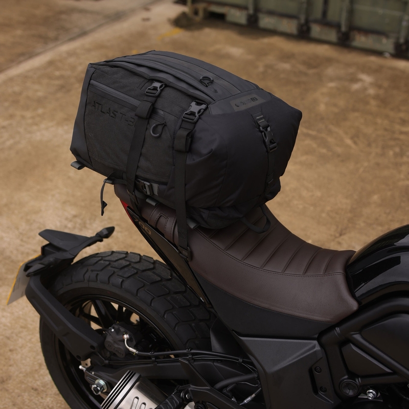 Oxford Atlas T-30 Advanced Tourpack 30 l motoros utasüléstáska fekete