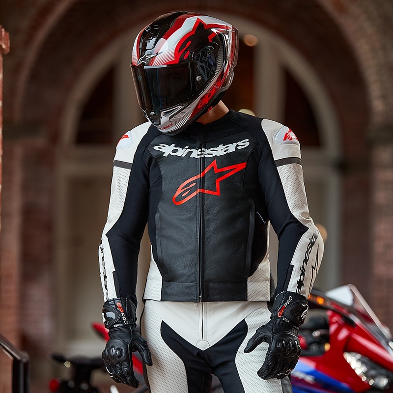 Alpinestars GP Force Lurv 2025 kétrészes bőroverál fehér-fekete-fluo piros