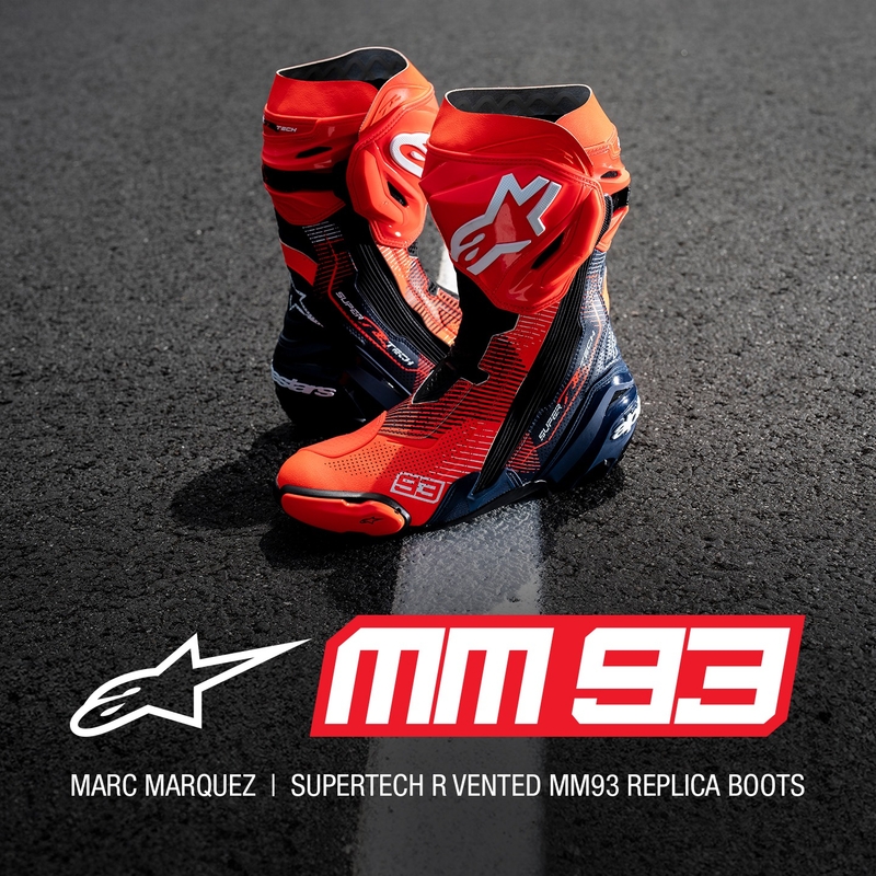 Alpinestars Supertech R Vented limitált kiadású MM93 Marc Marquez motoros csizma fluo piros-kék-fekete