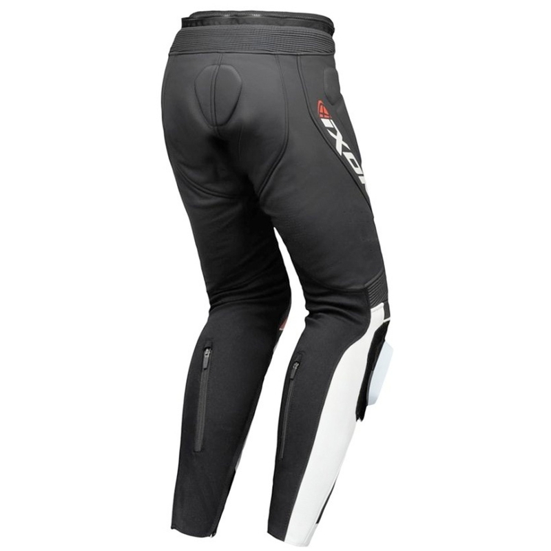 IXON Vortex 3 motoros bőradrág fekete-fehér