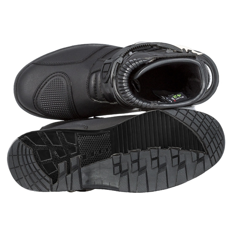 Kore Adventure Mid csizma