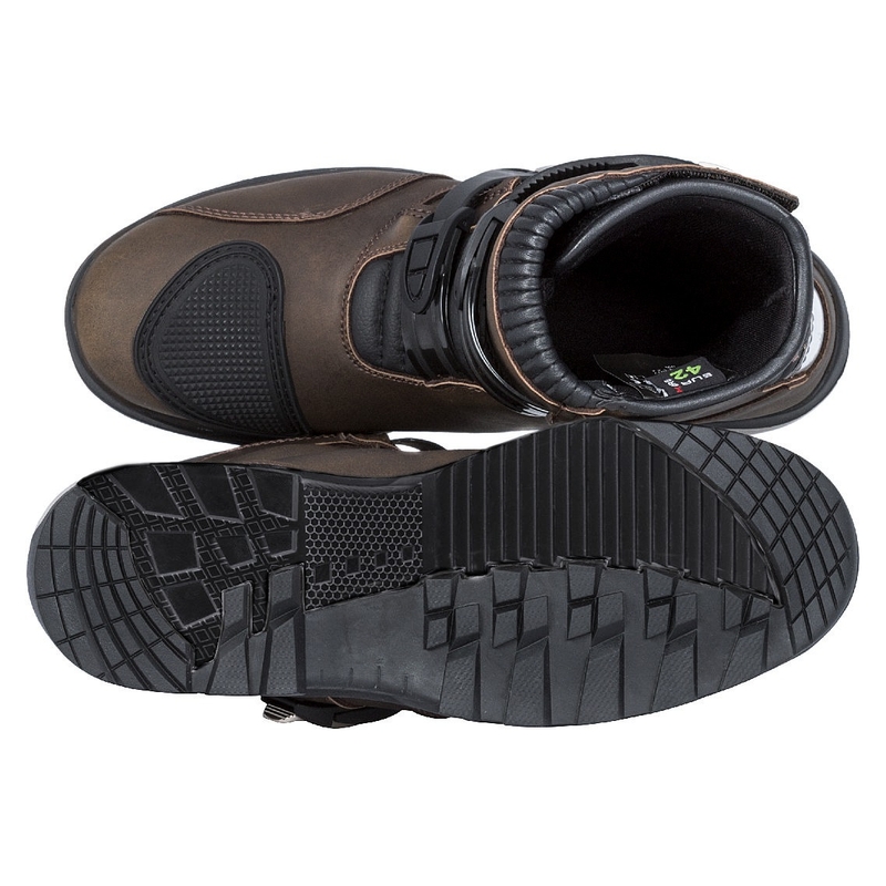 Kore Adventure Mid csizma barna