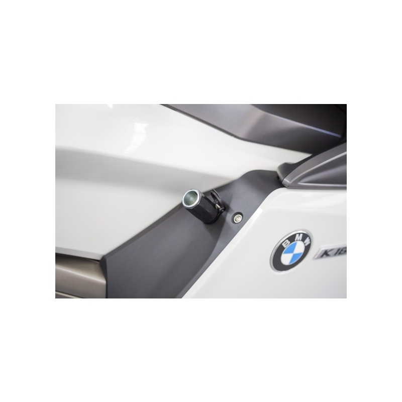 DIN adapter kis motorkerékpár aljzatból autós aljzatba