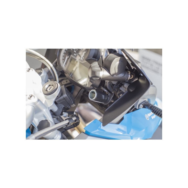 DIN adapter kis motorkerékpár aljzatból autós aljzatba