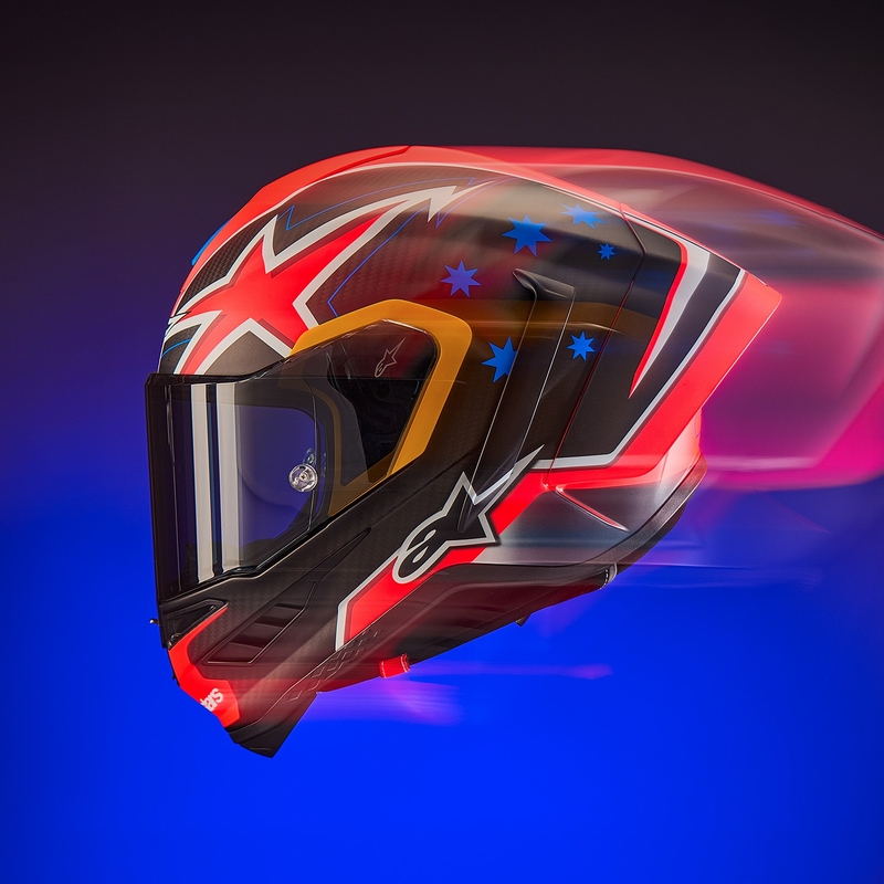 Alpinestars Supertech R10 limitált kiadású Jack Miller zárt motoros bukósisak matt szénpiros-kék-sárga-fehér