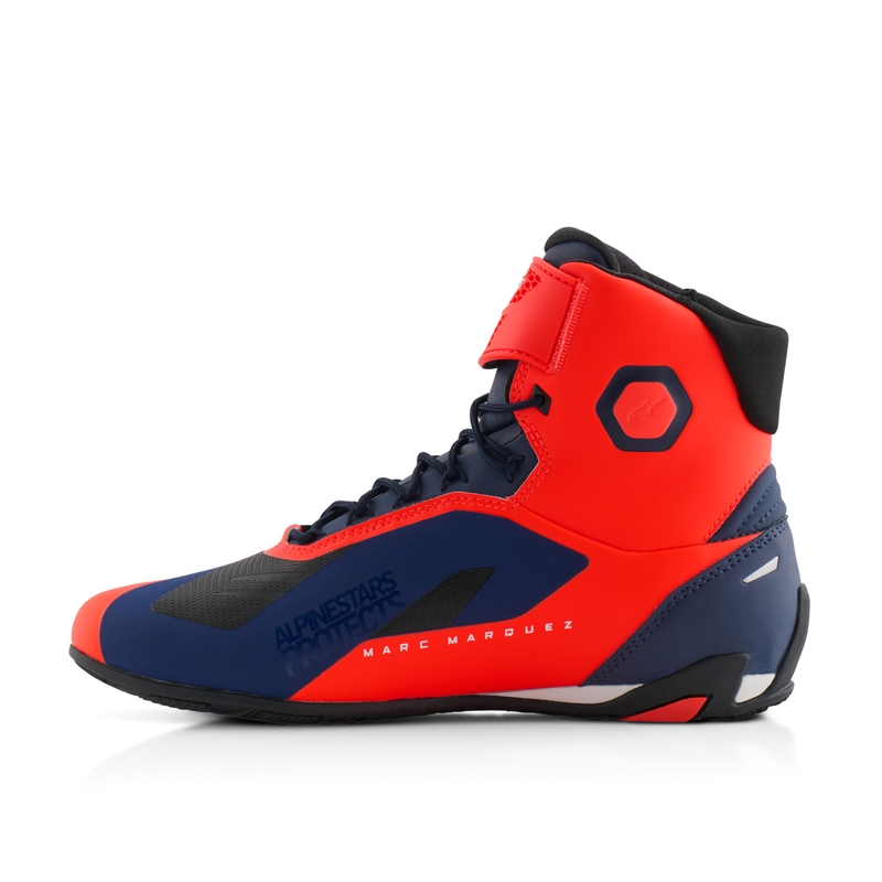 Alpinestars Faster-4 kollekció MM93 motoros cipő fluo piros-kék-fehér