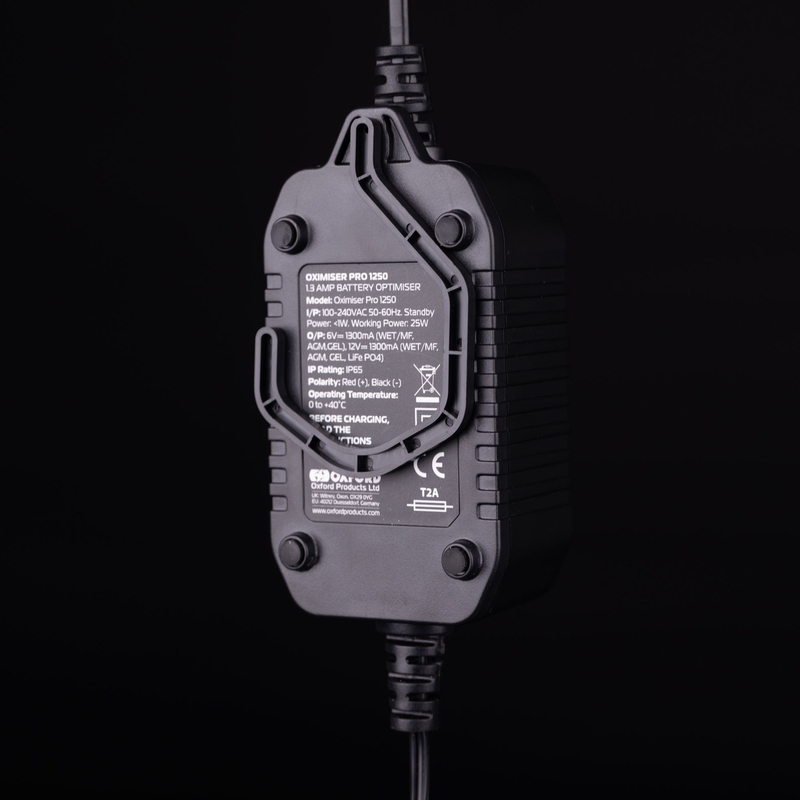 Oxford Oximiser Pro 1250 1,3A, 6/12V, 3,5-40Ah akkumulátor töltő