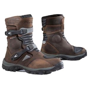 Csizma Forma Adventure Low WP barna
