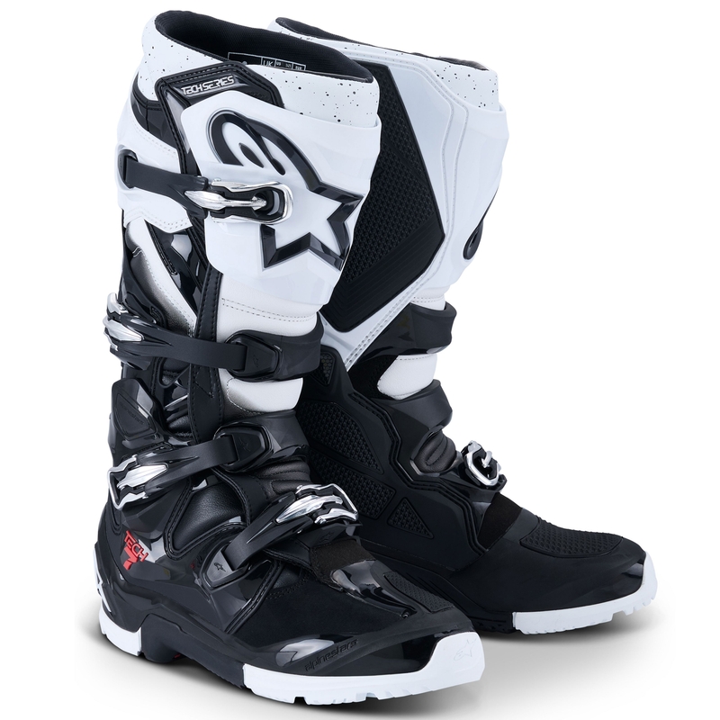Alpinestars Tech 7 Enduro motoros csizma fekete-fehér