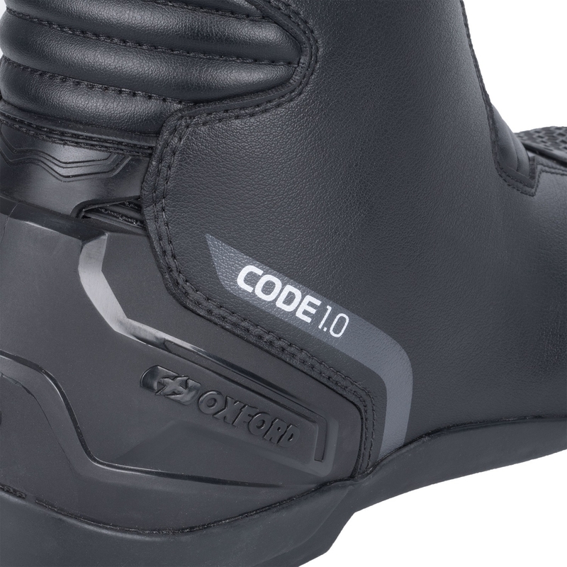 Oxford Code 1.0 D2D motoros csizma fekete