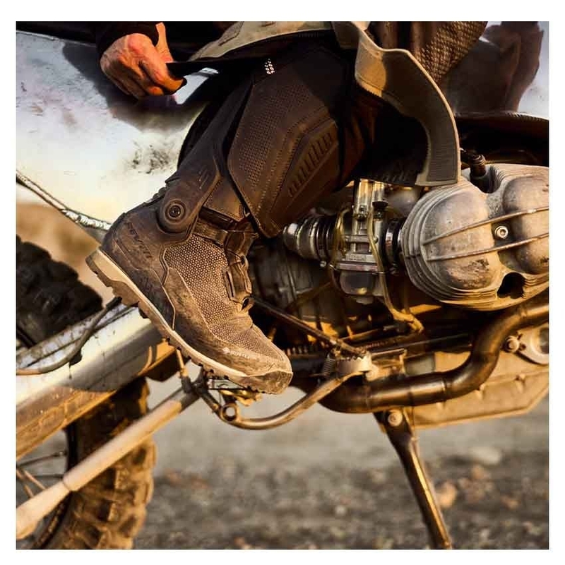 Revit Expedition GTX motoros csizma fekete-szürke