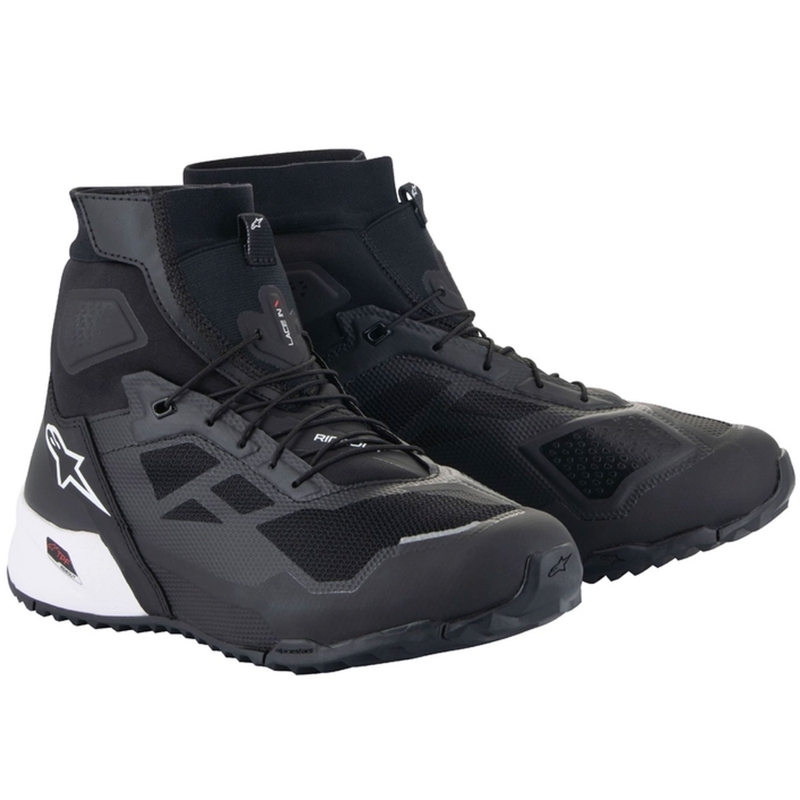Alpinestars CR-1 motorkerékpár csizma fekete-fehér