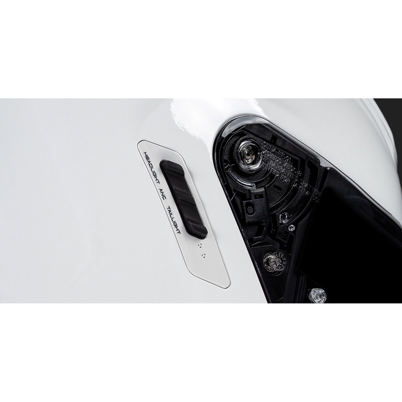 SENA Phantom zárt motoros bukósisak Mesh headsettel fényes fekete