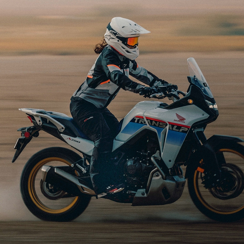Alpinestars Stella Andes V4 Drystar női motoros kabát sötétszürke-világosszürke-fekete-piros