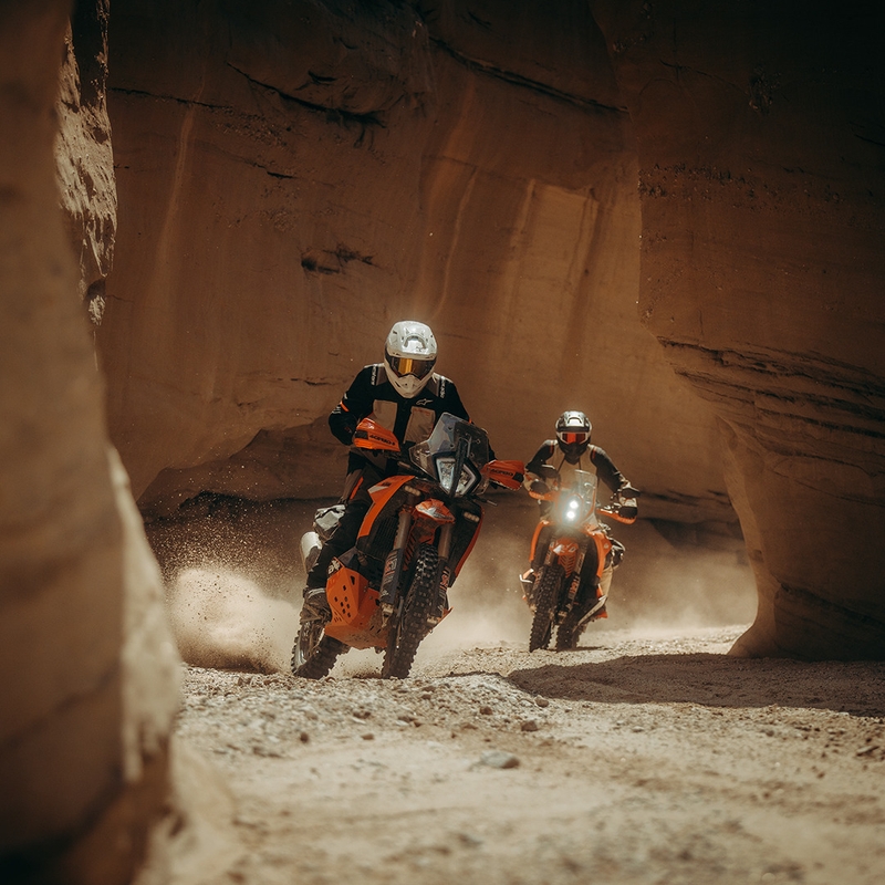 Alpinestars Andes V4 Drystar motoros kabát krémszínű-világosbarna-fekete-fluo narancssárga