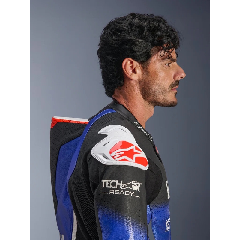 Alpinestars GP-R7 YAMAHA GYTR kollekció TECH-AIR kompatibilis motoros egyrészes bőroverál kék-fekete-fehér-piros