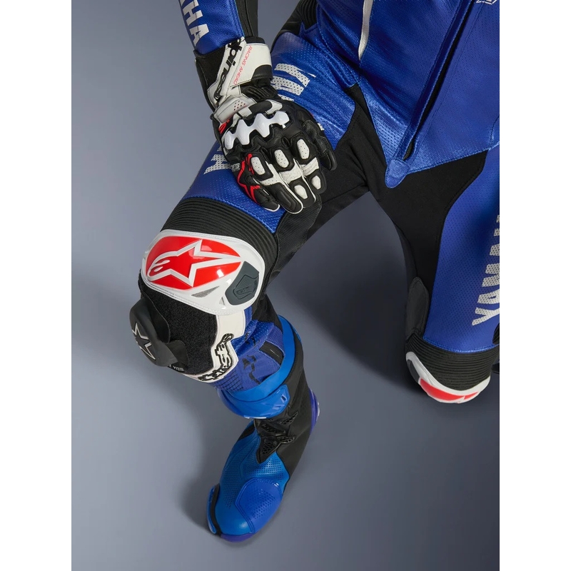 Alpinestars GP-R7 YAMAHA GYTR kollekció TECH-AIR kompatibilis motoros egyrészes bőroverál kék-fekete-fehér-piros