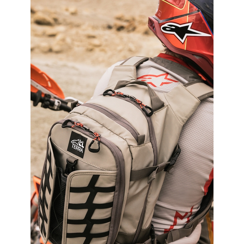 Alpinestars AT-15 motoros hátizsák sötétszürke-szürke-kék 15l